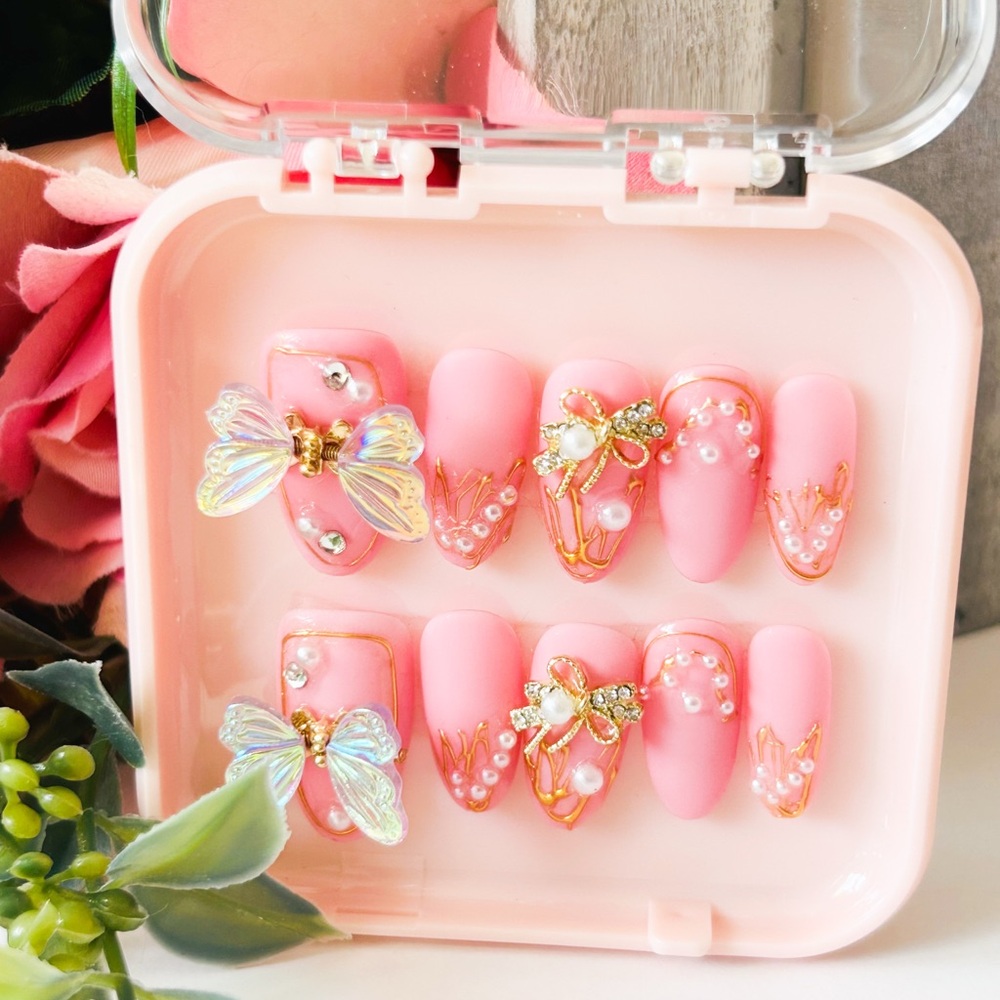 Pink Butterfly Nail Art Set